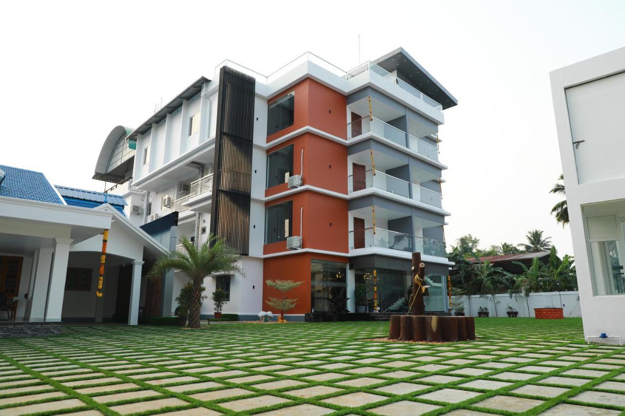 Achoos Residency Hotel Tiruvalla Luaran gambar